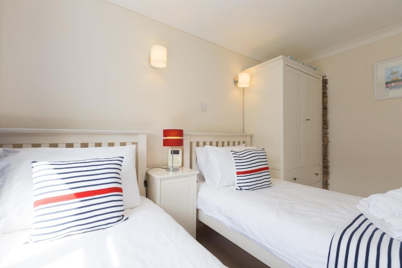 Atlantic Blue Apartment Carbis Bay Luaran gambar
